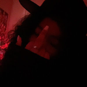 Meet your Posher, Ava